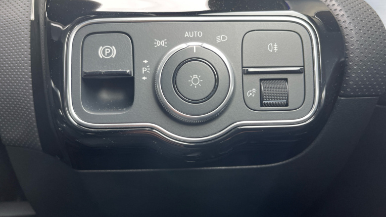 Mercedes-Benz CLA 200 AMG Line Premium 5dr Tip Auto Petrol Estate